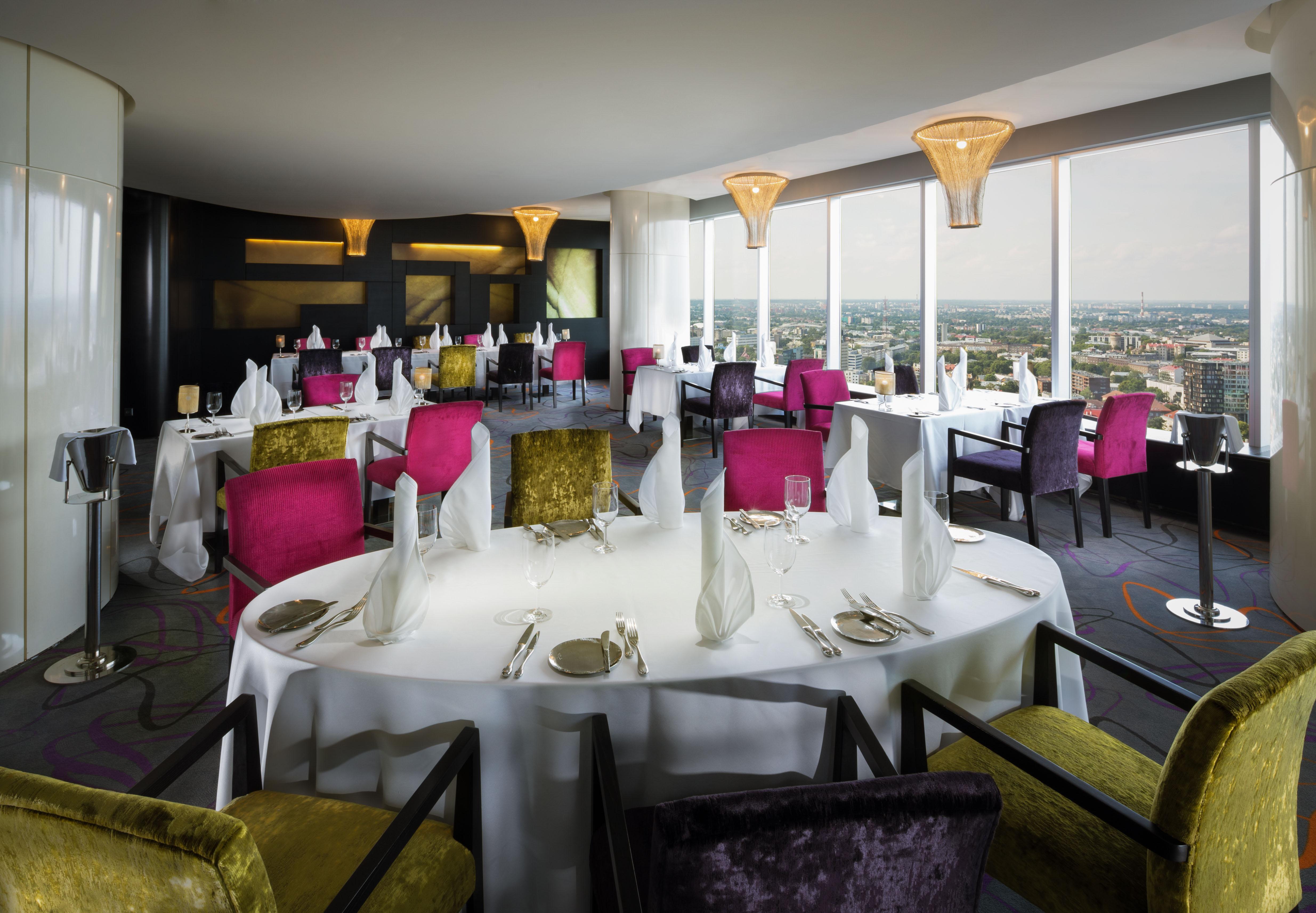Swissotel Tallinn Ngoại thất bức ảnh The restaurant